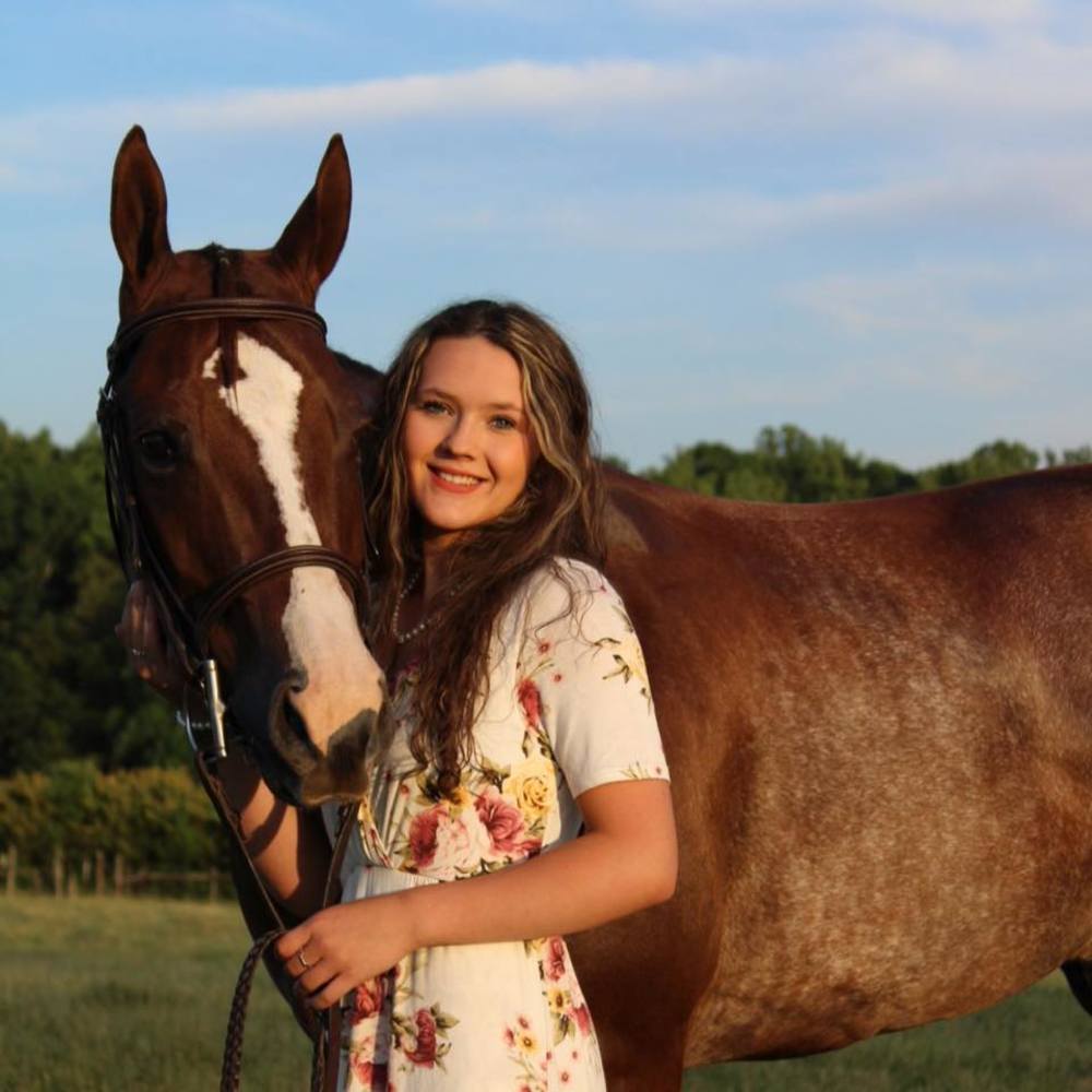 Meet your Posher, Olivia